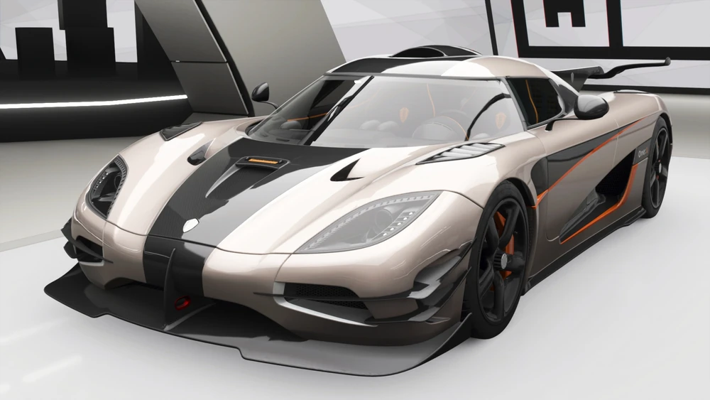 A hatalmas Koenigsegg One 2015