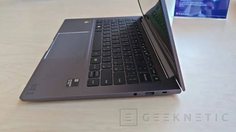 Geeketic Humain Lanza Horizon Pro: A világ első laptopja a helyi ügynökkel integrálva a 6. rendszerbe