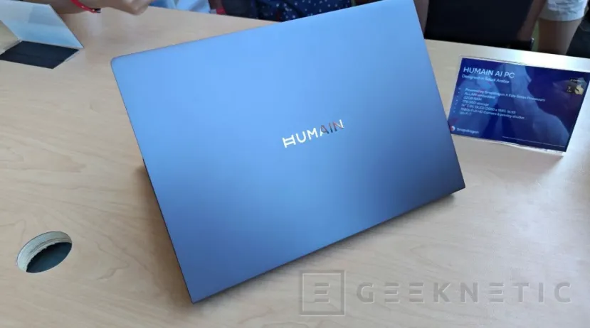 Genecetic Humain Lanza Horizon Pro: A világ első laptopja a helyi ügynökökkel integrálva az 5. rendszerbe